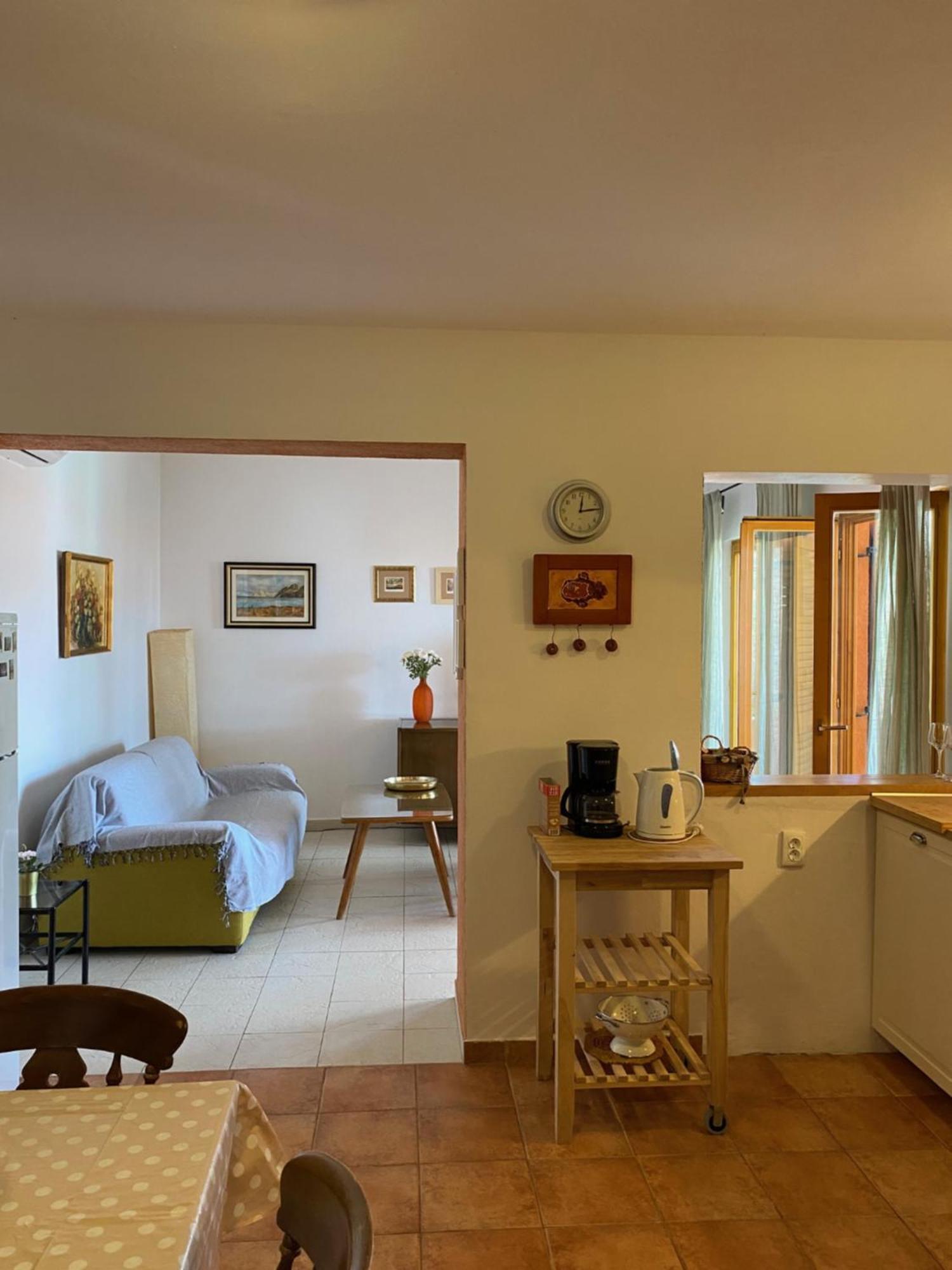 Apartments Lili I Baska  Bagian luar foto